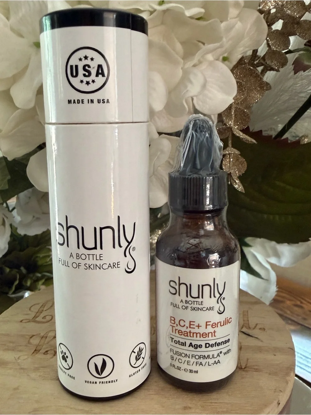 SHUNLY New Sealed bottle. B, C, E & Ferulic treatment. Total age defense.